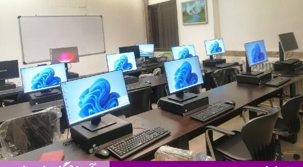 در دنیای دیجیتال امروز، تسلط بر مهارتهای کامپیوتری برای موفقیت شغلی ضروری است. دوره های فشرده ICDL در تبریز، ارائهشده توسط آموزشگاه پارسیان، به شما کمک میکنند تا با یادگیری مهارتهای هفتگانه کامپیوتر، از جمله نرمافزارهای آفیس و اینترنت، در بازار کار رقابتی امروز برجسته شوید. با شرکت در این دورهها، میتوانید مهارتهای لازم برای استفاده مؤثر از فناوری اطلاعات را کسب کنید و در مسیر حرفهای خود پیشرفت کنید. 💻📈 چرا یادگیری مهارت های ICDL برای شغل آینده شما ضروری است؟ در بازار کار امروز، کارفرمایان به دنبال افرادی هستند که توانایی کار با نرمافزارهای کامپیوتری را داشته باشند. یادگیری مهارتهای ICDL  نه تنها به افزایش بهرهوری شما کمک میکند، بلکه نشاندهنده توانایی شما در استفاده از فناوریهای مدرن است. با شرکت در دورههای ICDL در تبریز، میتوانید این مهارتها را بهصورت فشرده و کاربردی فرا بگیرید و در مسیر شغلی خود موفقتر عمل کنید. 📊🖥️ مزایای یاد گیری مهارت های ICDL در بازار کار تسلط بر مهارتهای ICDL به شما امکان میدهد تا در محیطهای کاری مختلف، از نرمافزارهای کاربردی مانند Word، Excel و PowerPoint بهصورت حرفهای استفاده کنید. این مهارتها به افزایش کارایی و بهرهوری شما کمک میکنند و میتوانند در بهبود فرصتهای شغلی و افزایش درآمد مؤثر باشند. با گذراندن دوره آموزش ICDL در تبریز، میتوانید این مهارتها را بهصورت عملی و کاربردی یاد بگیرید. 📑📊 آیا داشتن مدرک ICDL به استخدام سریع تر کمک می کند؟ بله، داشتن مدرک ICDL میتواند شانس شما را برای استخدام در موقعیتهای شغلی مختلف افزایش دهد. بسیاری از کارفرمایان به دنبال افرادی هستند که دارای این مدرک باشند، زیرا نشاندهنده تسلط فرد بر مهارتهای کامپیوتری است. با شرکت در دوره ICDL در تبریز و دریافت این مدرک، میتوانید رزومه خود را تقویت کنید و در فرآیند استخدام موفقتر عمل کنید. 📝🏢 دوره های فشرده ICDL در تبریز – یادگیری سریع و کاربردی اگر به دنبال یادگیری ICDL در تبریز هستید، دورههای فشرده ICDL در تبریز گزینهای مناسب برای شما هستند. این دورهها بهصورت فشرده طراحی شدهاند تا در مدتزمان کوتاهی، مهارتهای لازم را به شما آموزش دهند. با شرکت در این دورهها، میتوانید بهسرعت مهارتهای کامپیوتری خود را بهبود بخشید و در بازار کار رقابتی امروز موفقتر عمل کنید. ⏱️💡 آموزش عملی و پروژه محور در کلاس های ICDL آموزشگاه پارسیان در آموزشگاه پارسیان، دورههای ICDL بهصورت عملی و پروژهمحور برگزار میشوند. این روش آموزشی به شما کمک میکند تا مهارتهای خود را در محیطهای واقعی تمرین کنید و تجربه عملی کسب کنید. با شرکت در این دورهها، میتوانید بهصورت کاربردی مهارتهای کامپیوتری را یاد بگیرید و آمادگی لازم برای ورود به بازار کار را پیدا کنید. 🛠️📚 دوره فشرده ICDL مناسب چه افرادی است؟ دورههای فشرده ICDL برای افرادی مناسب هستند که میخواهند در مدتزمان کوتاهی مهارتهای کامپیوتری خود را بهبود بخشند. این دورهها برای دانشجویان، کارمندان و افرادی که به دنبال تغییر شغل هستند، مناسب است. با شرکت در این دورهها، میتوانید بهسرعت مهارتهای لازم را کسب کنید و در مسیر حرفهای خود پیشرفت کنید. 👨💼 آیا دوره  ICDL برای مبتدیان مناسب است؟ بله، دوره ICDL برای مبتدیان نیز مناسب هستند. این دورهها از مبانی کامپیوتر شروع میشوند و بهتدریج مهارتهای پیشرفتهتر را آموزش میدهند. اگر تجربه کمی در کار با کامپیوتر دارید، با شرکت در این دورهها میتوانید بهصورت گامبهگام مهارتهای خود را بهبود بخشید و به سطح حرفهای برسید. 🆕🖱️ محتوای آموزشی دوره ICDL در تبریز دوره ICDL در تبریز شامل هفت مهارت اصلی هستند که به شما کمک میکنند تا در استفاده از کامپیوتر و نرمافزارهای کاربردی تسلط پیدا کنید. این مهارتها شامل مبانی کامپیوتر، استفاده از سیستمعامل، واژهپردازی، صفحات گسترده، پایگاه داده، ارائه مطلب و اینترنت است. با یادگیری این مهارتها، میتوانید در محیطهای کاری مختلف بهصورت مؤثر عمل کنید. 📘💼 مهارت های هفتگانه ICDL که در این دوره یاد می گیرید در دورههای ICDL، هفت مهارت اصلی به شما آموزش داده میشود که شامل موارد زیر است: مبانی کامپیوتر (IT): آشنایی با مفاهیم اساسی فناوری اطلاعات و سختافزار و نرمافزارهای کامپیوتری. 🖥️ مدیریت فایلها و سیستمعامل (ویندوز): یادگیری نحوه کار با سیستمعامل ویندوز، مدیریت فایلها و پوشهها. 📂 واژهپردازی (Word): آموزش نرمافزار Microsoft Word برای ایجاد و ویرایش اسناد متنی. 📝 صفحات گسترده (Excel): یادگیری نرمافزار Microsoft Excel برای مدیریت دادهها و انجام محاسبات. 📊 پایگاه داده (Access): آشنایی با نرمافزار Microsoft Access برای مدیریت و ایجاد پایگاههای داده. 🗃️ ارائه مطلب (PowerPoint): آموزش نرمافزار Microsoft PowerPoint برای ایجاد ارائههای حرفهای. 📽️ اینترنت و ارتباطات: یادگیری نحوه استفاده از اینترنت، ارسال ایمیل و جستجوی اطلاعات. 🌐 با تسلط بر این مهارتها، میتوانید در محیطهای کاری مختلف بهصورت مؤثر عمل کنید و بهرهوری خود را افزایش دهید. اهمیت مدرک ICDL در بازار کار تبریز داشتن مدرک ICDL در بازار کار تبریز میتواند شانس شما را برای استخدام در موقعیتهای شغلی مختلف افزایش دهد. این مدرک نشاندهنده تسلط شما بر مهارتهای کامپیوتری است و میتواند در بهبود فرصتهای شغلی و افزایش درآمد مؤثر باشد. فرصت های شغلی با مهارت های ICDL در تبریز با تسلط بر مهارتهای ICDL، میتوانید در مشاغل مختلفی مانند کارشناس اداری، منشی، حسابدار و تحلیلگر داده فعالیت کنید. این مهارتها در بسیاری از صنایع مورد نیاز است و میتواند در پیشرفت شغلی شما مؤثر باشد. چرا آموزشگاه پارسیان تبریز برای دوره های  ICDL؟ آموزشگاه پارسیان تبریز با اساتید مجرب و دورههای بهروز، محیطی مناسب برای یادگیری مهارتهای ICDL فراهم کرده است. این آموزشگاه با ارائه مدرک معتبر بینالمللی، به شما در رسیدن به اهداف شغلی و تحصیلی کمک میکند. ثبت نام در دوره های ICDL آموزشگاه پارسیان تبریز برای ثبتنام در دورههای ICDL آموزشگاه پارسیان تبریز، میتوانید با شماره 4164-041 تماس بگیرید یا به وبسایت آموزشگاه مراجعه کنید. این دورهها بهصورت حضوری و آنلاین برگزار میشوند و با برنامهریزی مناسب، میتوانید در آنها شرکت کنید. سرمایه گذاری در آینده شغلی با ICDL یادگیری مهارتهای ICDL نهتنها به افزایش دانش و توانمندیهای شما کمک میکند، بلکه در بازار کار رقابتی امروز، میتواند فرصتهای شغلی بهتری برای شما فراهم کند. با شرکت در دورههای ICDL آموزشگاه پارسیان تبریز، گامی مؤثر در جهت پیشرفت شغلی و تحصیلی خود بردارید