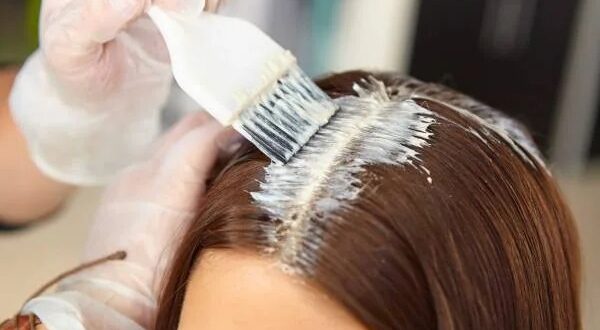 هزینه رنگ و آمبره مو کرج در سال ۱۴۰۴ چقدر است؟